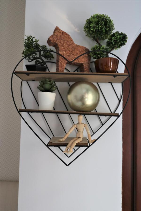 Lovely City Center Apartment - Free Minibar Bucarest Extérieur photo